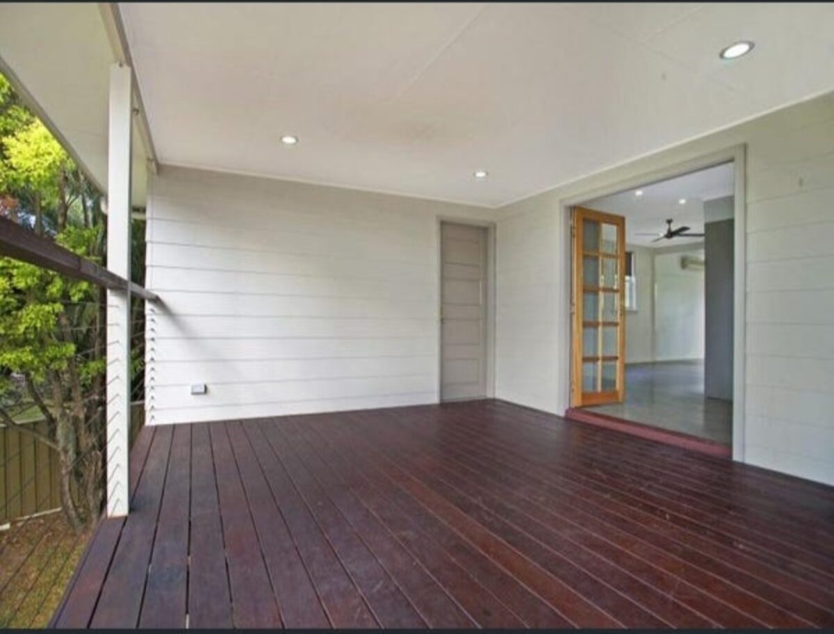 Deck and balustrade